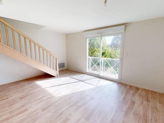 Duplex à vendre 285 000 € 4 pièces 3 chambres 70 m² Étage 1/2 Saint-Aubin-sur-Mer 14750