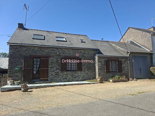 Maison à vendre 147 700 € 4 pièces 2 chambres 90 m² 2 453 m² de terrain Guémené-Penfao 44290