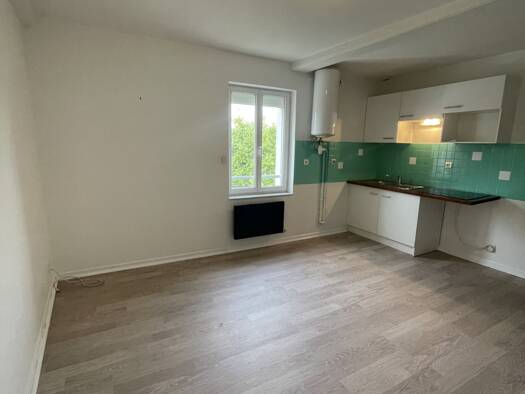Appartement à louer 405 € 2 pièces 1 chambre 32,3 m² 1er étage Pierre-de-Bresse 71270