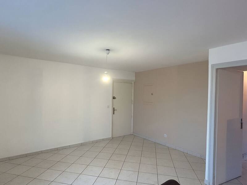 Maison à louer, 61m², SAINT LAURENT DE MURE