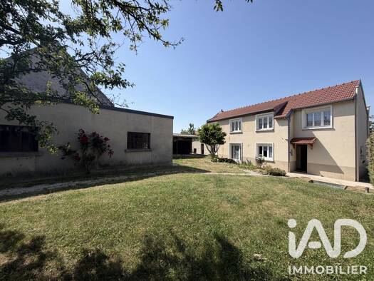 Maison à vendre 179 000 € 5 pièces 4 chambres 121,72 m² 590 m² de terrain La Chapelle-sur-Chézy 02570