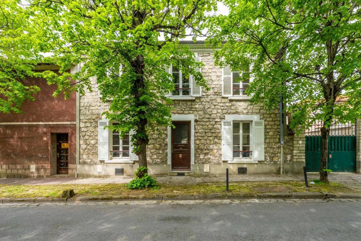 Maison à vendre, 120m², SAINT MAUR DES FOSSES