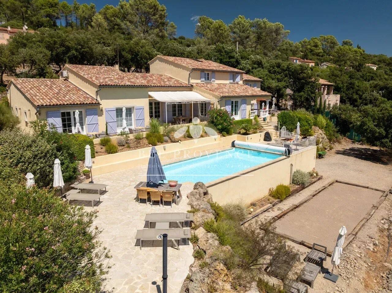 Maison à vendre, 254m², ENTRECASTEAUX