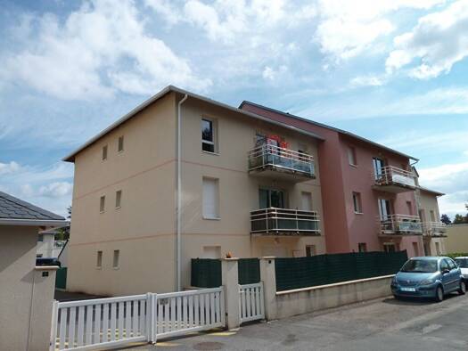 Appartement à louer 377 € 2 pièces 1 chambre 37 m² Étage 1/2 Bozouls 12340