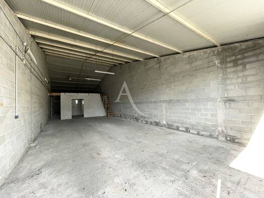 Local commercial à louer 1 462 € 136 m² de surface de vente Cornebarrieu 31700
