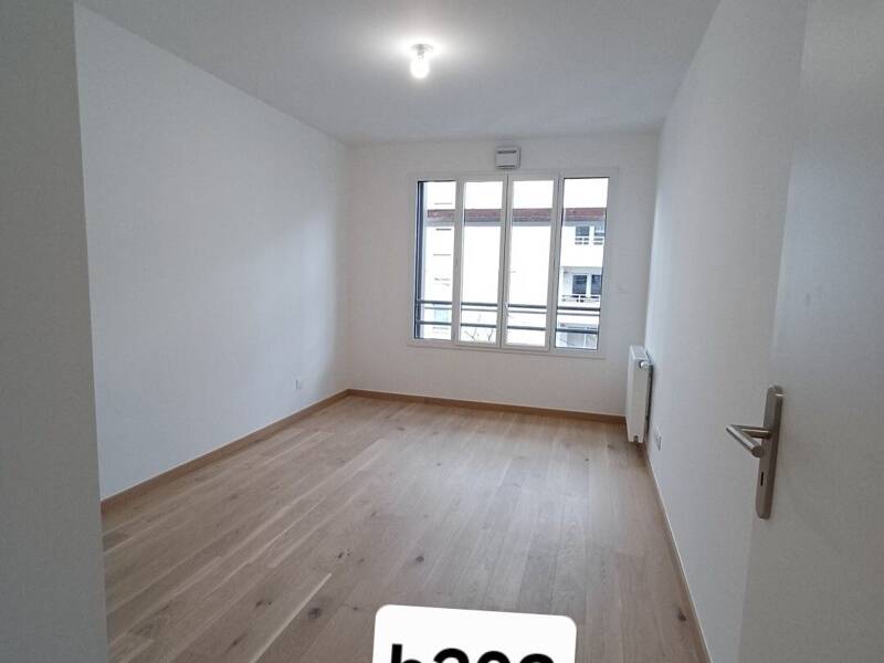 Maison à louer, 64m², LYON 8E