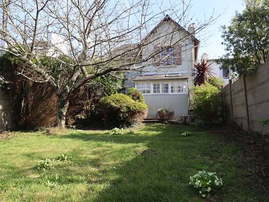 Maison à vendre 228 000 € 3 pièces 2 chambres 71 m² 406 m² de terrain Europe Brest 29200