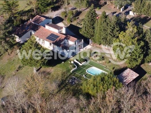 Maison à vendre 475 000 € 7 pièces 4 chambres 226,6 m² 12 129 m² de terrain Gimont 32200