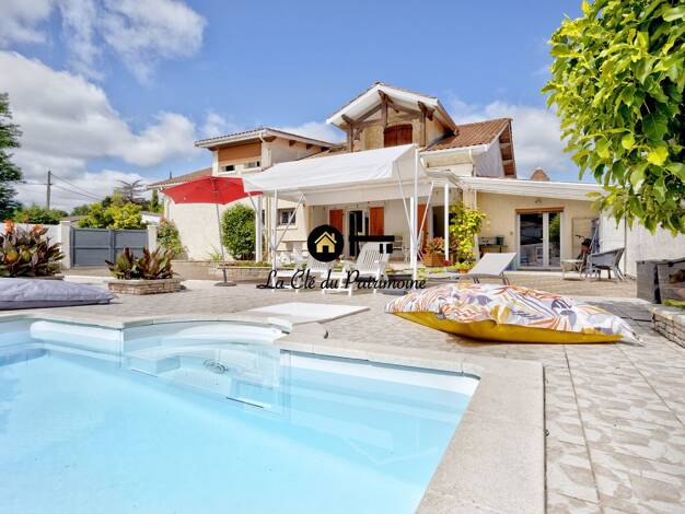 Maison de plain-pied à vendre 330 000 € 3 pièces 2 chambres 94,9 m² 450 m² de terrain Blanquefort 33290