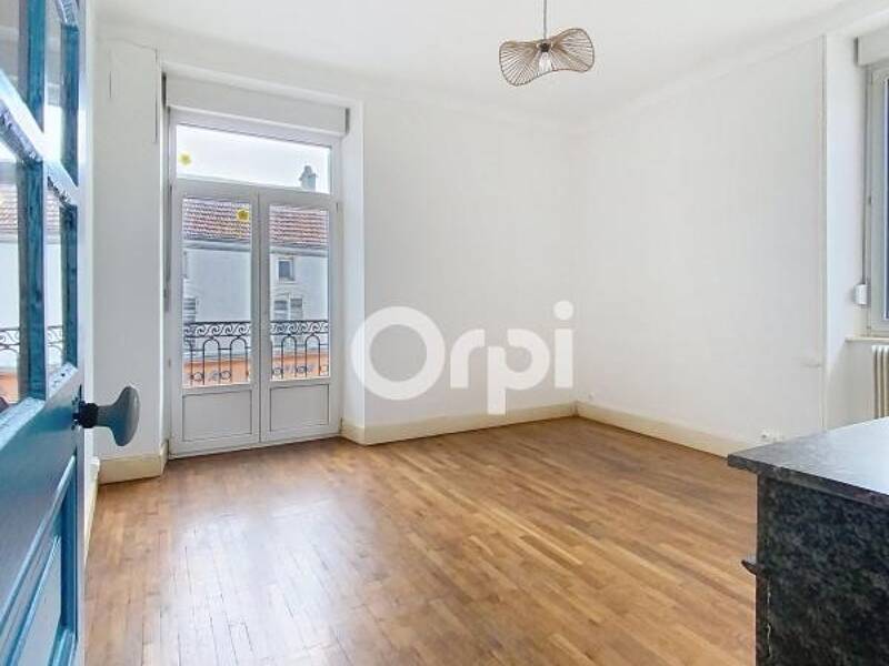 Maison à louer, 123m², NEUFCHATEAU