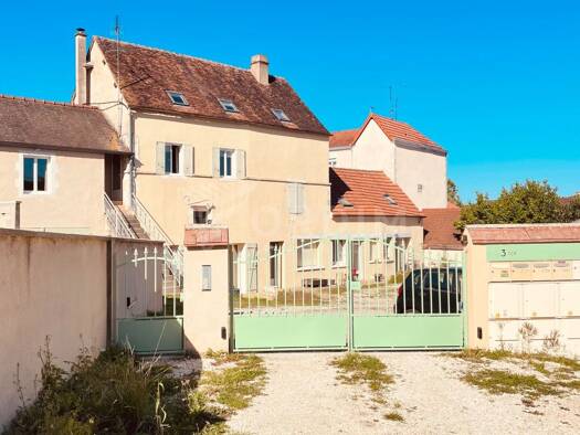 Appartement à vendre 89 500 € 4 pièces 2 chambres 53 m² Étage 2/2 Saint Julien-Darnus Auxerre 89000