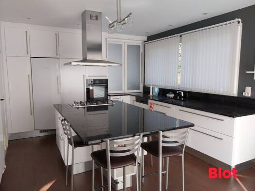 Villa à vendre 325 500 € 6 pièces 5 chambres 167,4 m² 5 155 m² de terrain Châtillon-en-Vendelais 35210