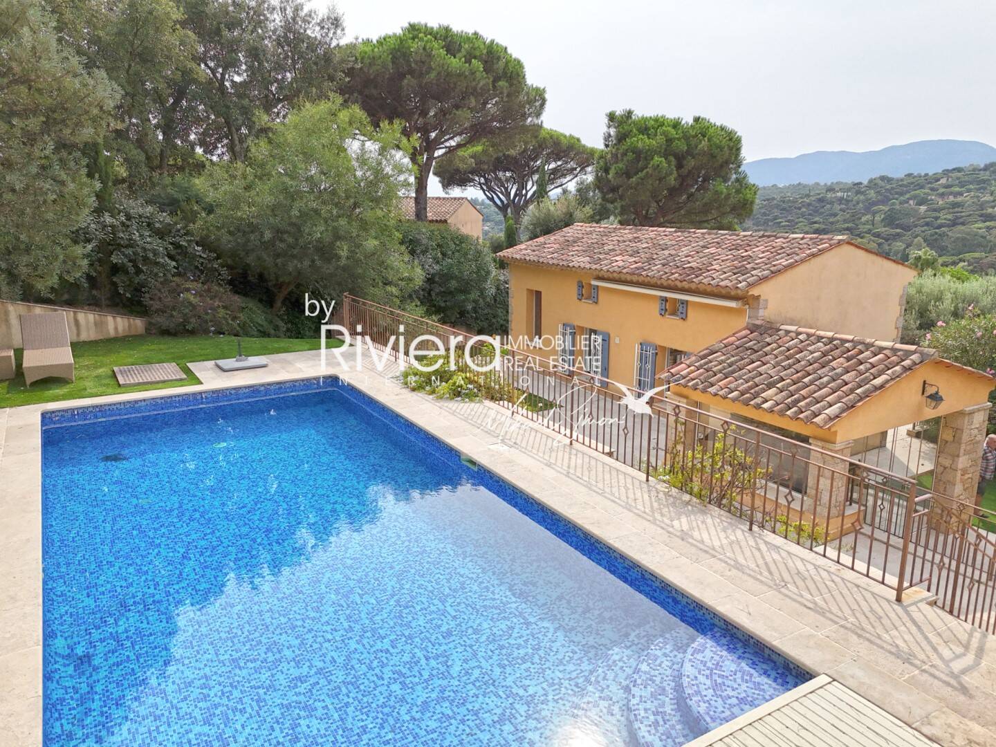 Maison à vendre, 160m², LA CROIX VALMER