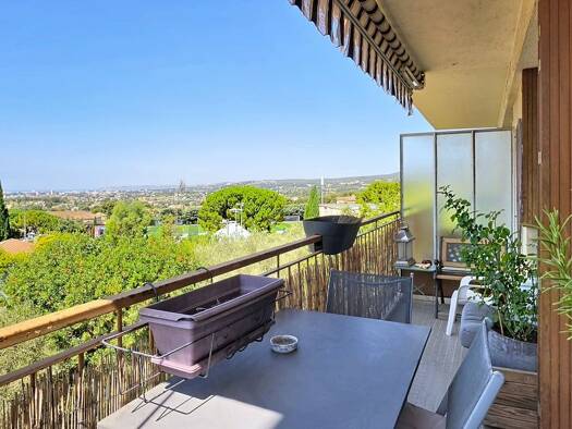 Appartement à vendre 239 000 € 4 pièces 3 chambres 71,11 m² 3 étages Centre-Pie d'Autry Allauch 13190