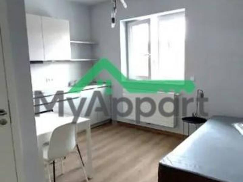 Maison à louer, 17m², IVRY SUR SEINE