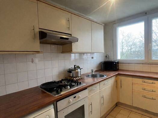 Appartement à vendre 175 000 € 4 pièces 2 chambres 70,4 m² Étage 3/3 Le Stade Crosne 91560