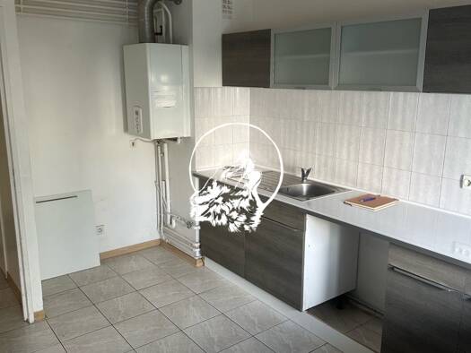 Appartement à vendre 71 000 € 3 pièces 2 chambres 63 m² Étage 1/3 Forbach 57600
