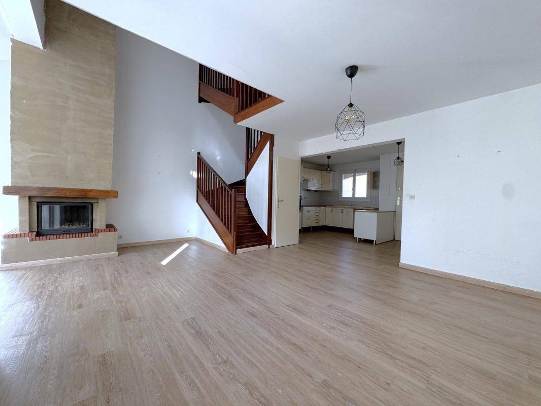 Maison à vendre, 111m², MONTIGNY LES CORMEILLES