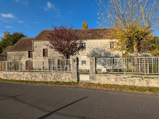 Maison à vendre 129 000 € 5 pièces 3 chambres 111 m² 727 m² de terrain Montmerrei 61570