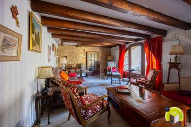 Maison à vendre 470 000 € 10 pièces 5 chambres 230 m² 4 145 m² de terrain Sennece les Macon 71000