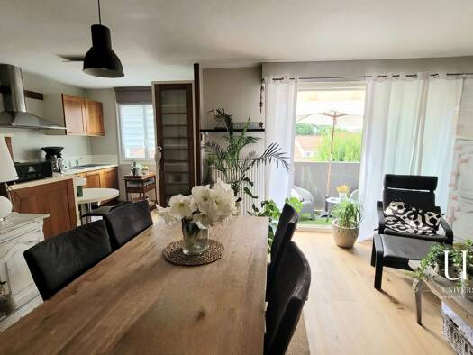 Appartement à vendre 192 900 € 3 pièces 2 chambres 67,25 m² Étage 2/2 Rezé 44400