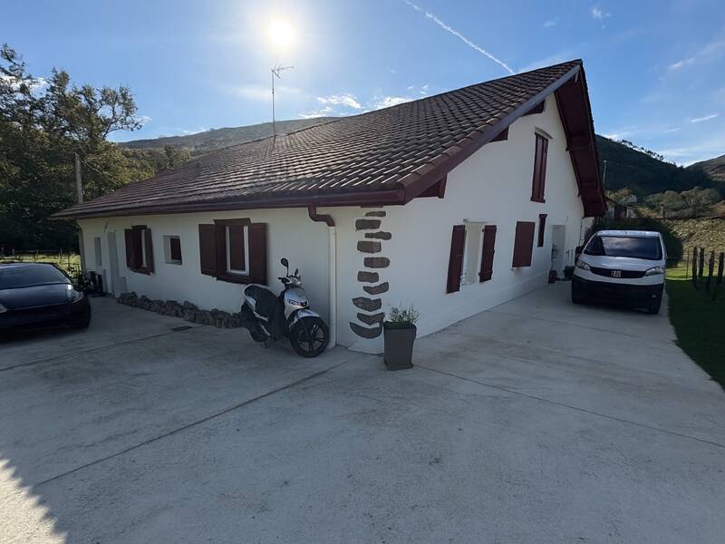 Maison à louer, 101m², ITXASSOU