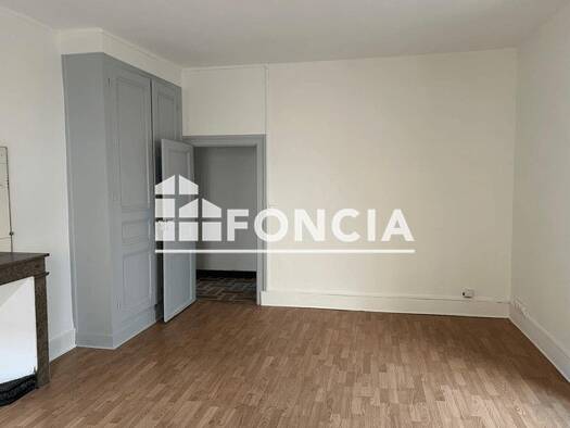 Appartement à louer 650 € 3 pièces 2 chambres 84,3 m² 1er étage Oiselet la Grive Bourgoin-Jallieu 38300