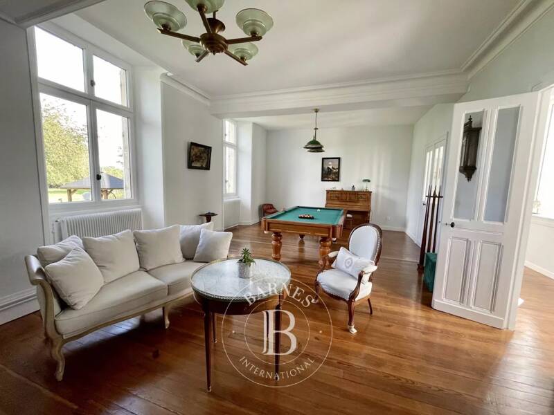 Maison à vendre, 372m², HOTTOT LES BAGUES