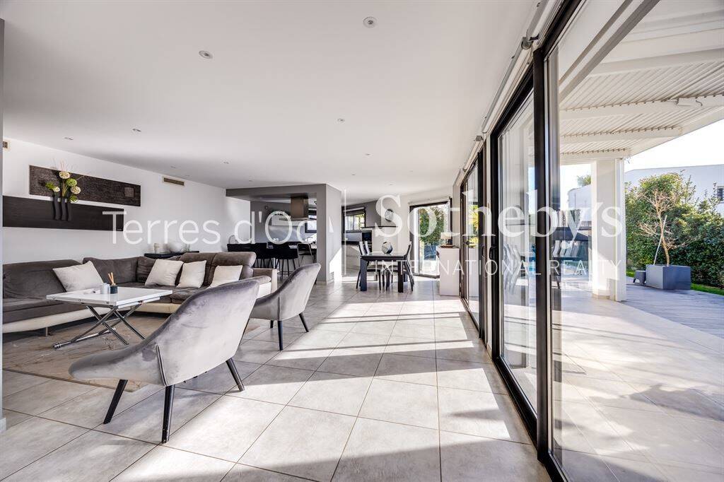 Maison à vendre, 170m², VILLENEUVE DE LA RAHO