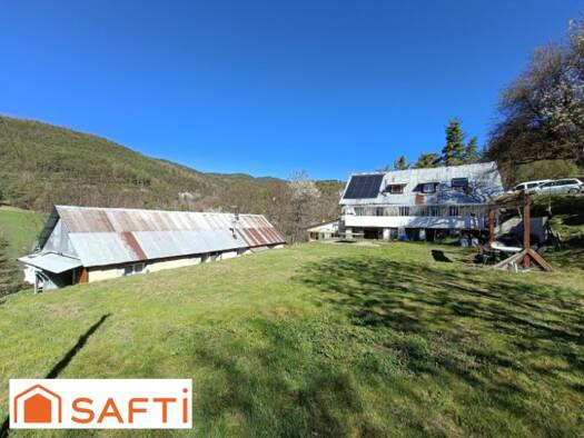 Maison à vendre 570 000 € 5 pièces 5 chambres 170 m² 23 436 m² de terrain Montclar 04140