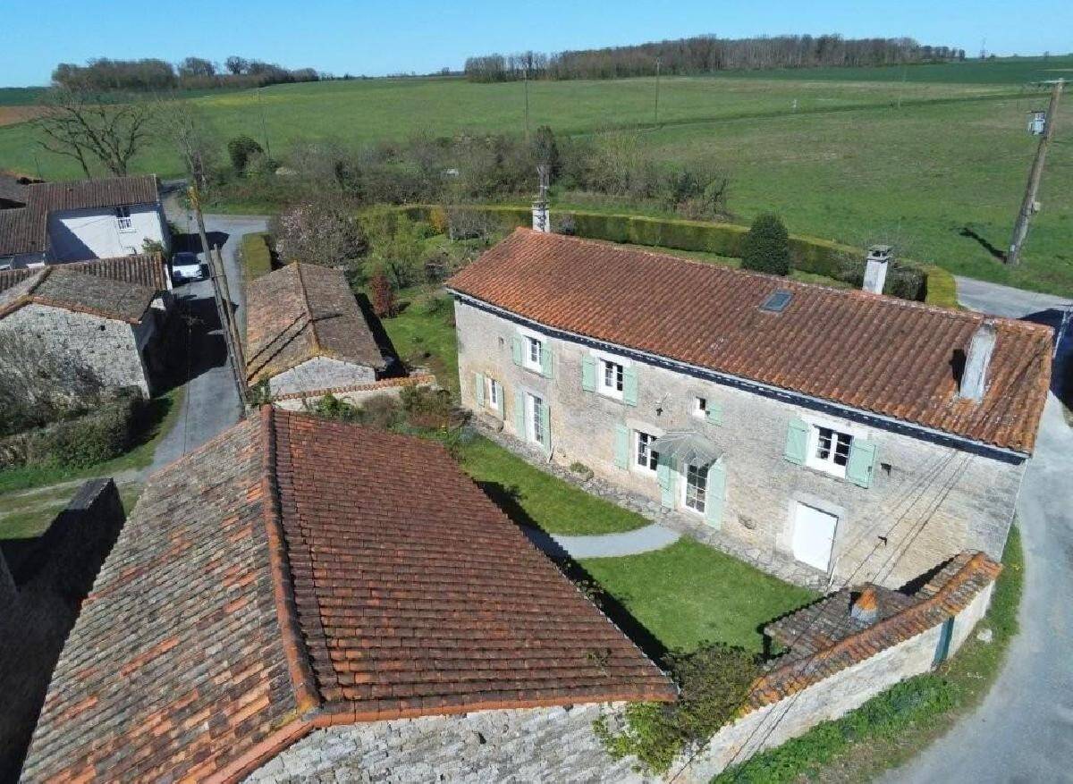 Maison à vendre, 184m², VILLEFAGNAN