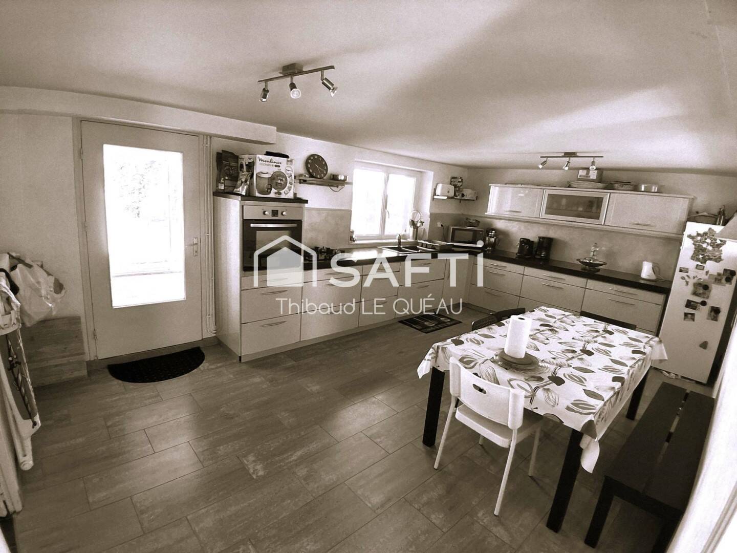 Maison à vendre, 140m², LE RELECQ KERHUON