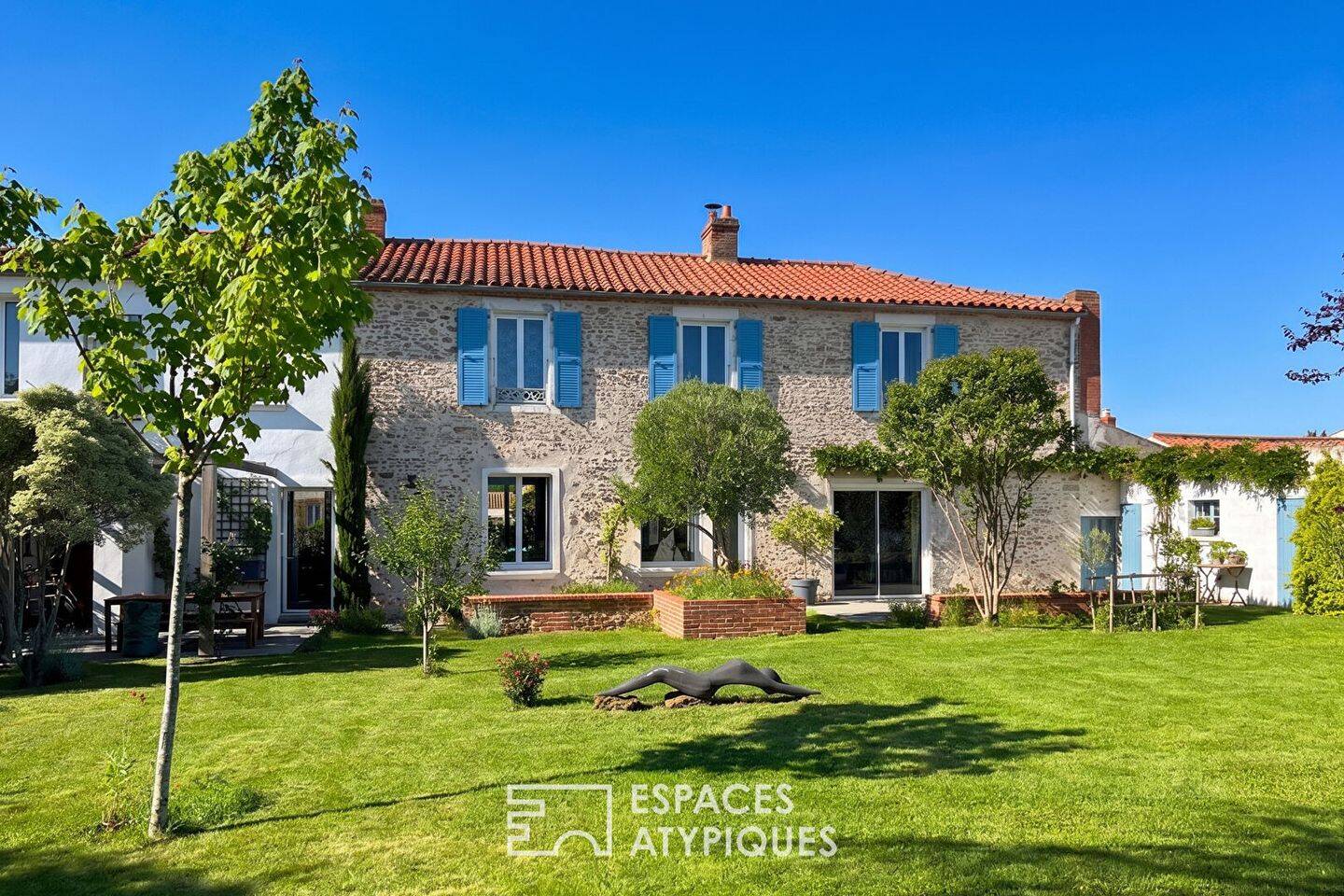 Maison à vendre, 200m², TALMONT SAINT HILAIRE