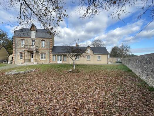 Maison à vendre 362 800 € 6 pièces 3 chambres 172 m² 11 287 m² de terrain Changé 72560