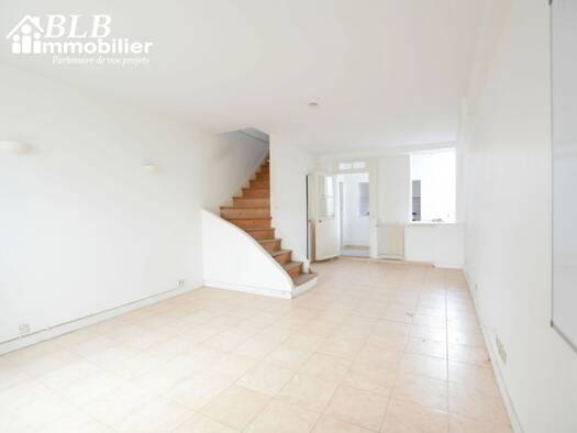 Local commercial à louer 1 450 € 135 m² de surface de vente Les Essarts-le-Roi 78690