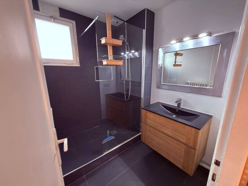 Maison à louer, 52m², PARIS 18E