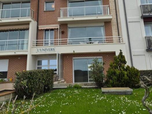 Appartement à vendre 405 000 € 4 pièces 2 chambres 90,59 m² RDC Dieppe 76200