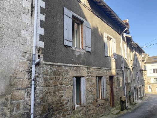 Maison à vendre 77 000 € 5 pièces 3 chambres 109 m² 60 m² de terrain Eymoutiers 87120