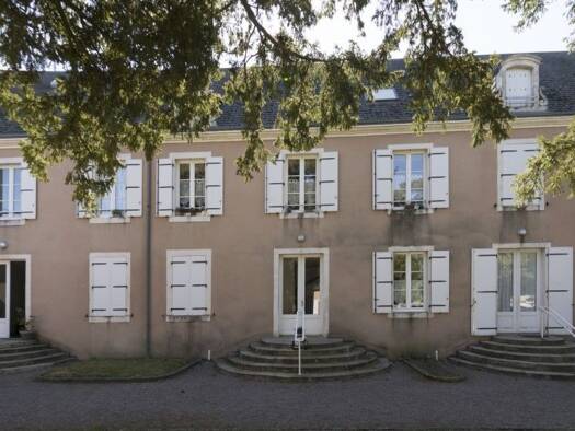 Appartement à louer 471 € 3 pièces 2 chambres 79 m² 2ème étage Cluis 36340