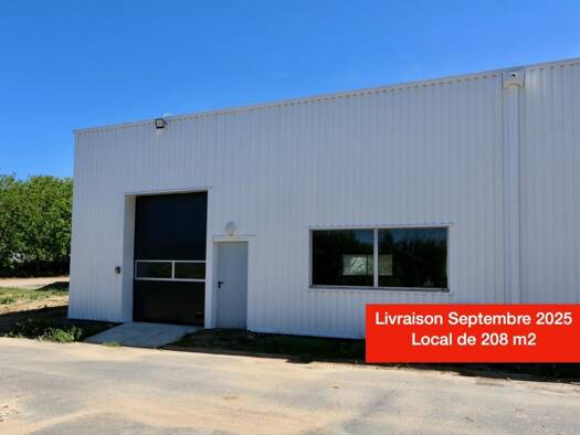 Local commercial à vendre 235 000 € 208 m² de surface de vente Douvres-la-Delivrande 14440