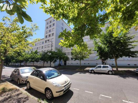 Appartement à vendre 192 950 € 3 pièces 2 chambres 56 m² 8ème étage Centre Rennes 35000