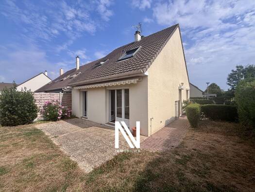 Maison à vendre 256 000 € 5 pièces 3 chambres 82 m² 348 m² de terrain Ifs 14123