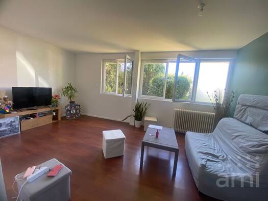 Appartement à vendre 112 000 € 3 pièces 2 chambres 61 m² Étage 1/4 Souche Niort 79000