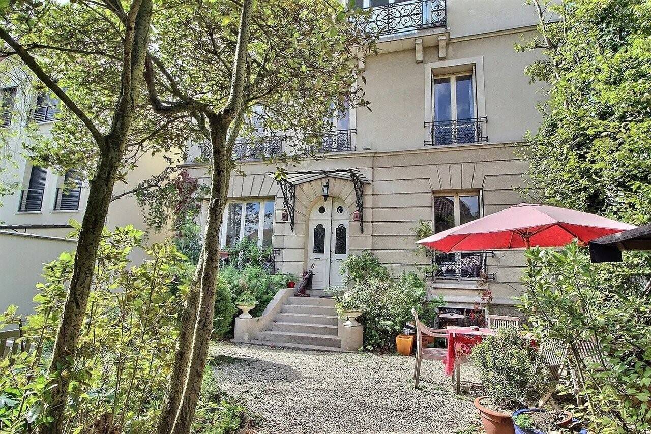 Maison à vendre, 157m², SAINT MAUR DES FOSSES
