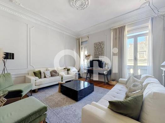 Appartement à vendre 215 000 € 4 pièces 3 chambres 128,01 m² Ville Basse-Centre Montereau-Fault-Yonne 77130