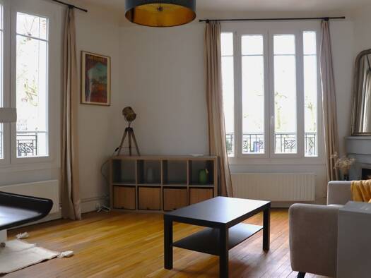 Appartement à louer 1 200 € 2 pièces 1 chambre 43 m² 1er étage Les Arcades Viroflay 78220