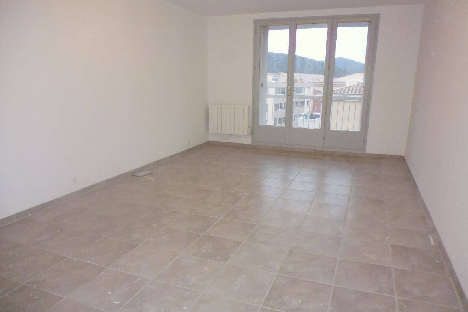 Maison à louer, 57m², HYERES