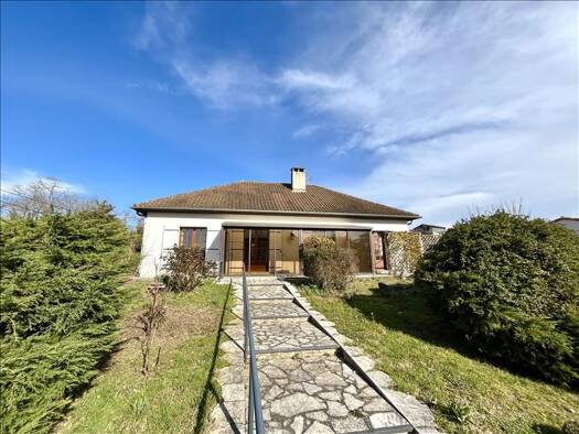 Maison de plain-pied à vendre 159 900 € 5 pièces 3 chambres 120 m² 948 m² de terrain Urbain Monsempron Libos 47500