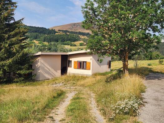 Chalet à vendre 275 000 € 5 pièces 2 chambres 95 m² Ancelle 05260