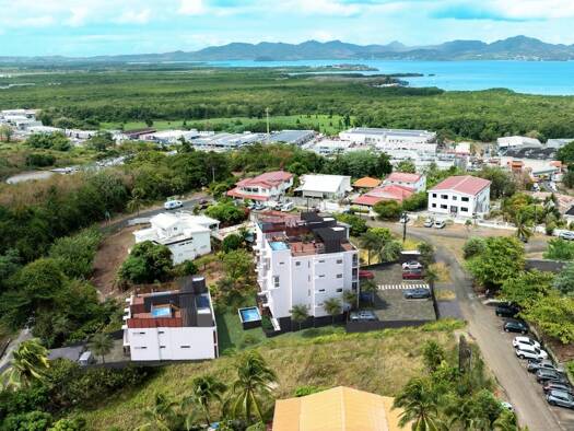 Duplex à vendre - neuf 475 000 € 3 pièces 2 chambres 66,5 m² dès le 30/09/2027 Le Lamentin 97232